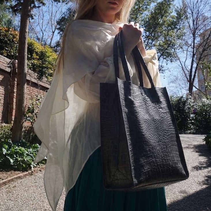 Tote Yoko - Piel negro grabado croco