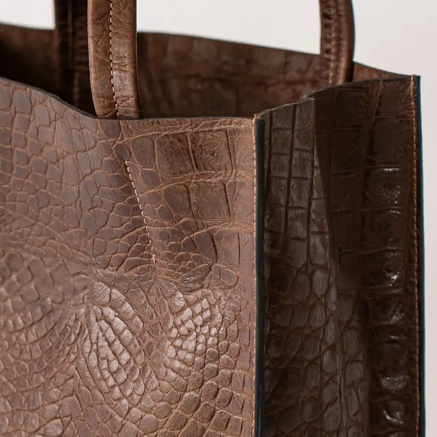 Sac cabas Yoko - En cuir chocolat imprimé crocodile
